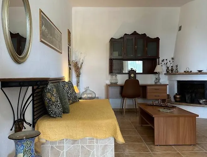 Comfortable بيت للعطل إبانومي
