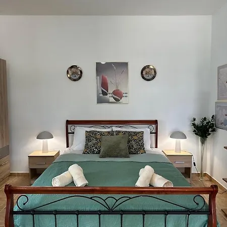 Comfortable بيت للعطل إبانومي