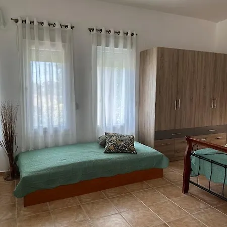 Comfortable إبانومي