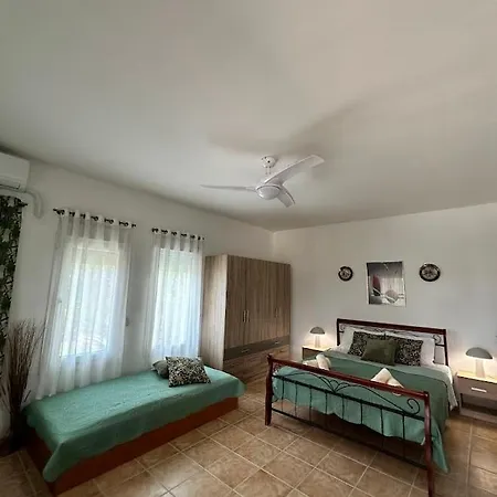 بيت للعطل Comfortable إبانومي