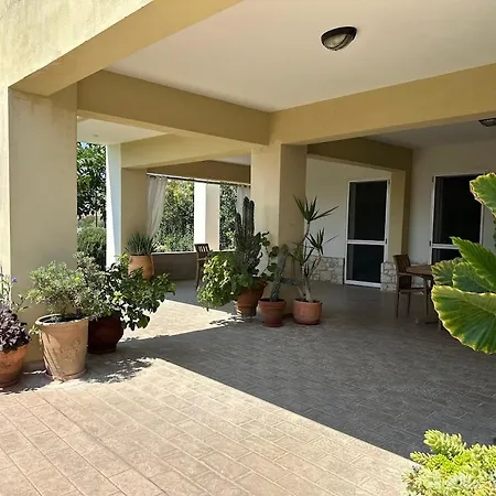 Feriehus Comfortable Epanomi