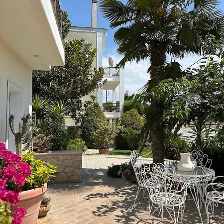 Comfortable * Epanomi